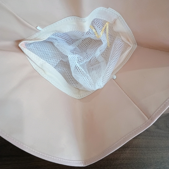 Charming Cream Sun Hat with Bow - Picture 4 of 4